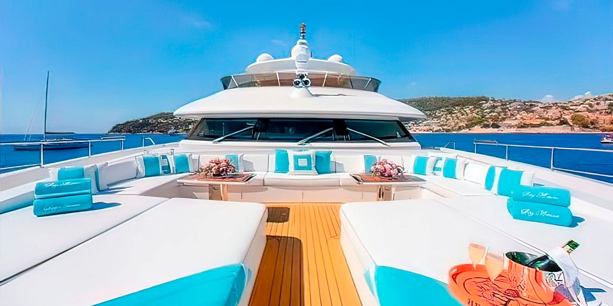 Аренда мега яхты Benetti Crystal 140 - Nela во Франции